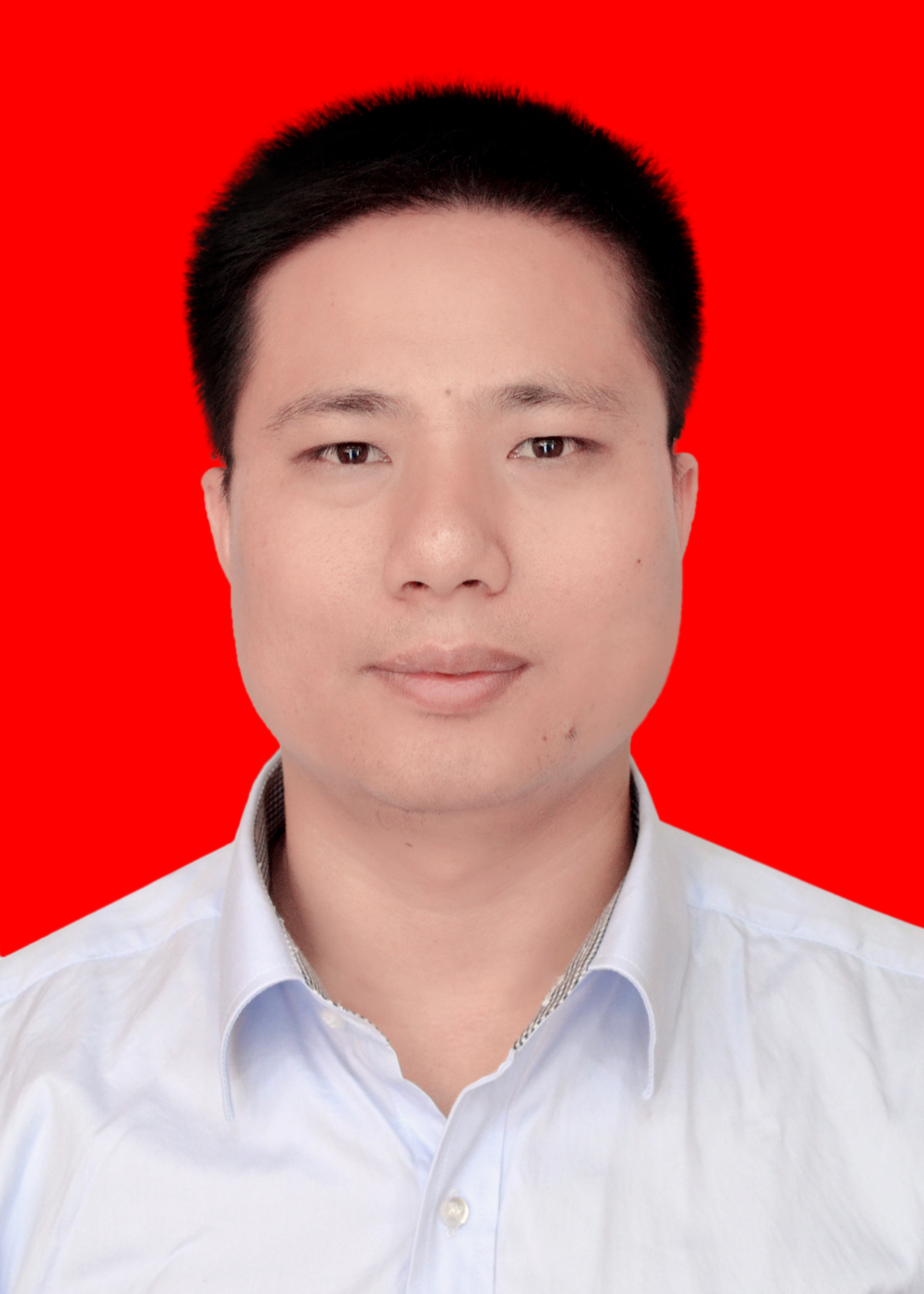 陈中华.jpg 陈中华.jpg